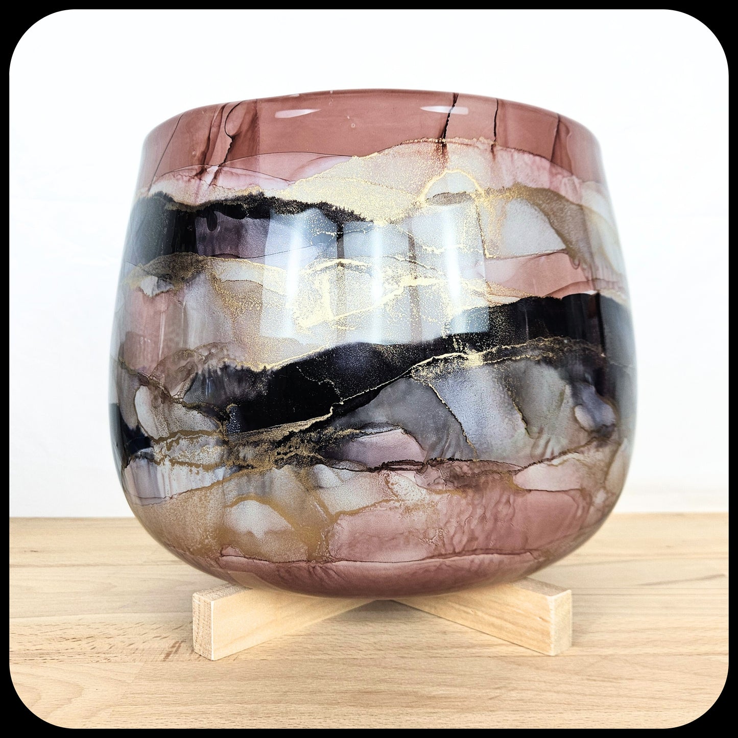 30cm x 24cm Ceramic Grand Bulb 'Soft Reddish Brown/Grey/Black'