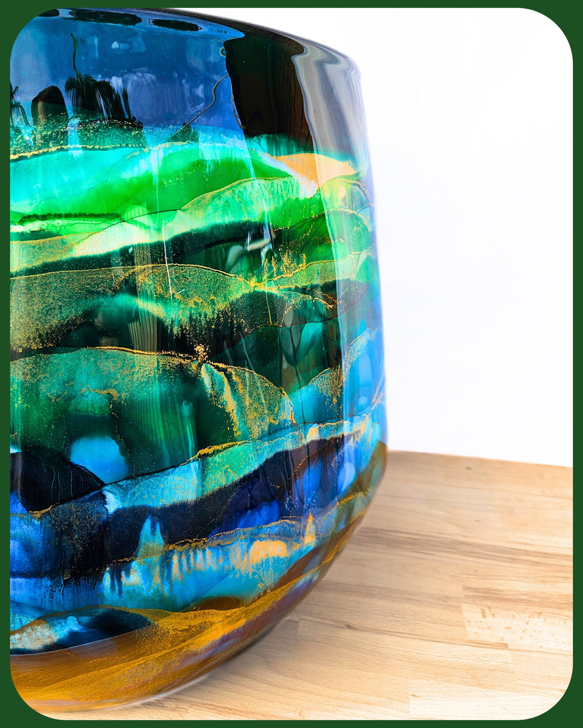 exquisite fibreglass 50cm x 55cm 'jungle over the ocean'
