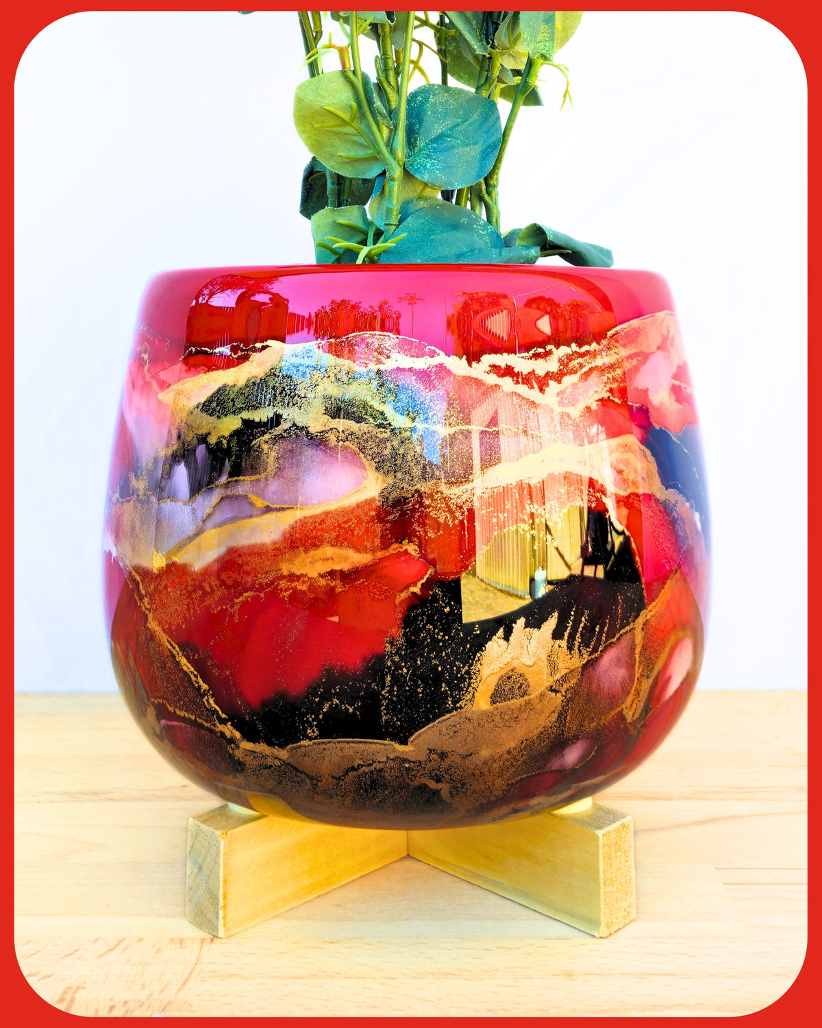 22cm x 17cm Ceramic Large Bulb Red/Grey/Black